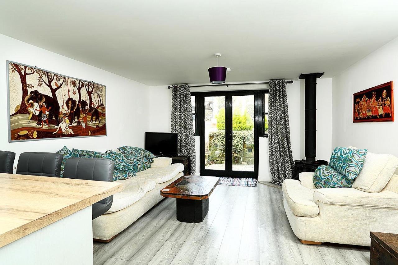 Snobs And Rebels Apartments Shaftesbury Exterior photo