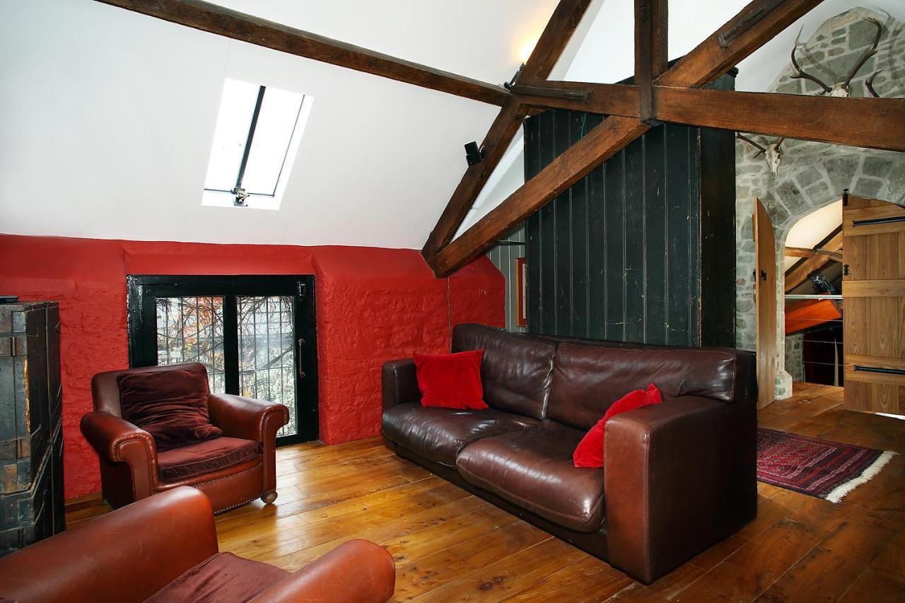 Snobs And Rebels Apartments Shaftesbury Exterior photo